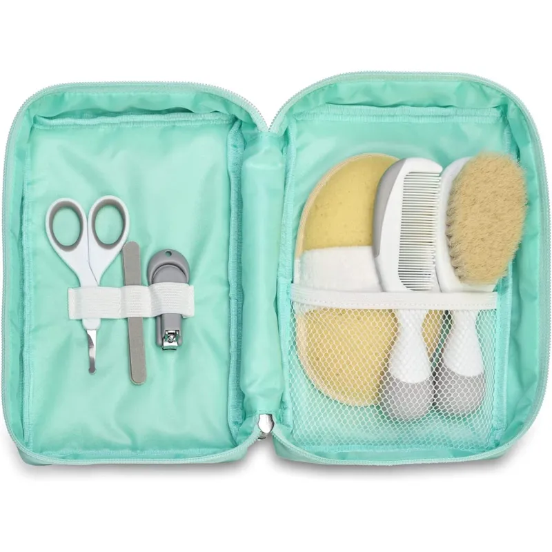 CHICCO Cestovní hygienický set pro děti 6v1