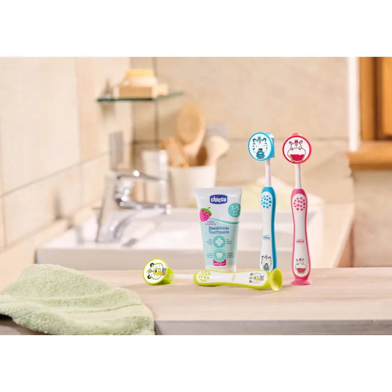 CHICCO Set zubních kartáčků pro děti Hippo-Panda 3-6r, 2ks